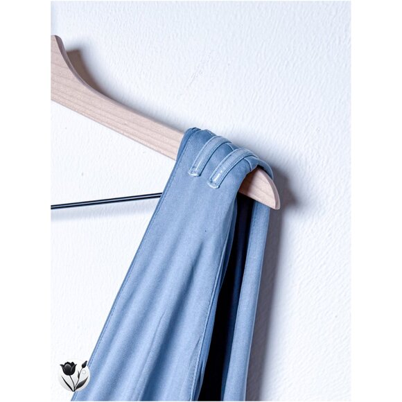 Women's NWT LULUS Jumpsuit M Blue Maxi Sleeveless V Neck Pantsuit Formal Gown - Picture 12 of 12